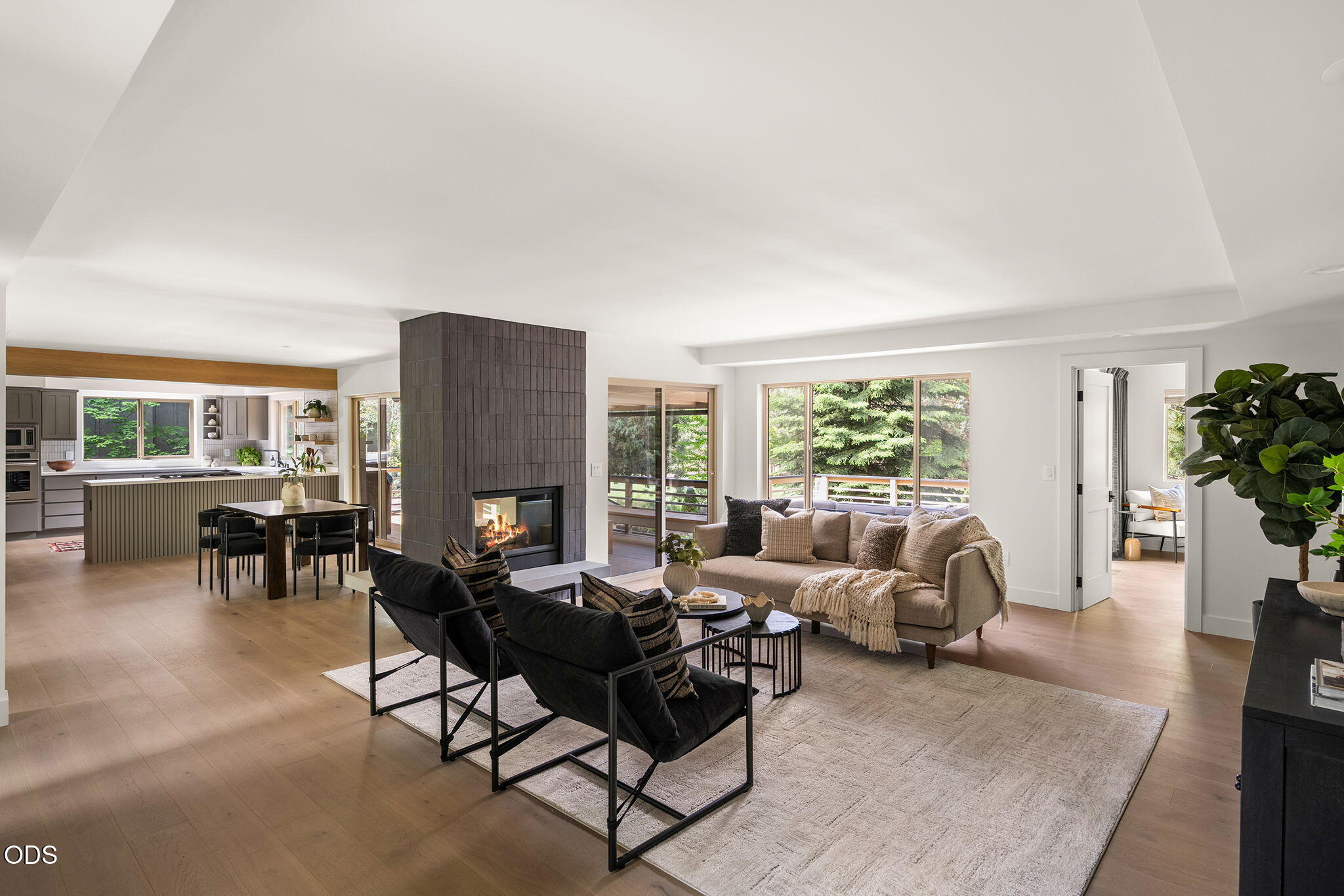 2767 NW Champion Circle