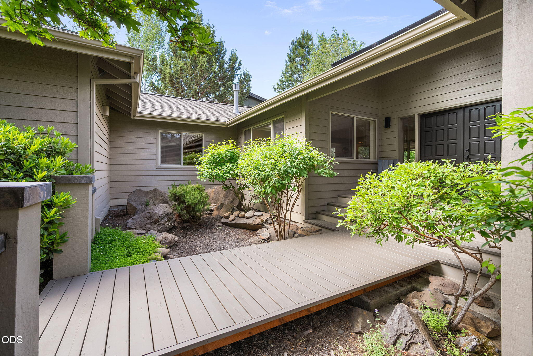 2767 NW Champion Circle