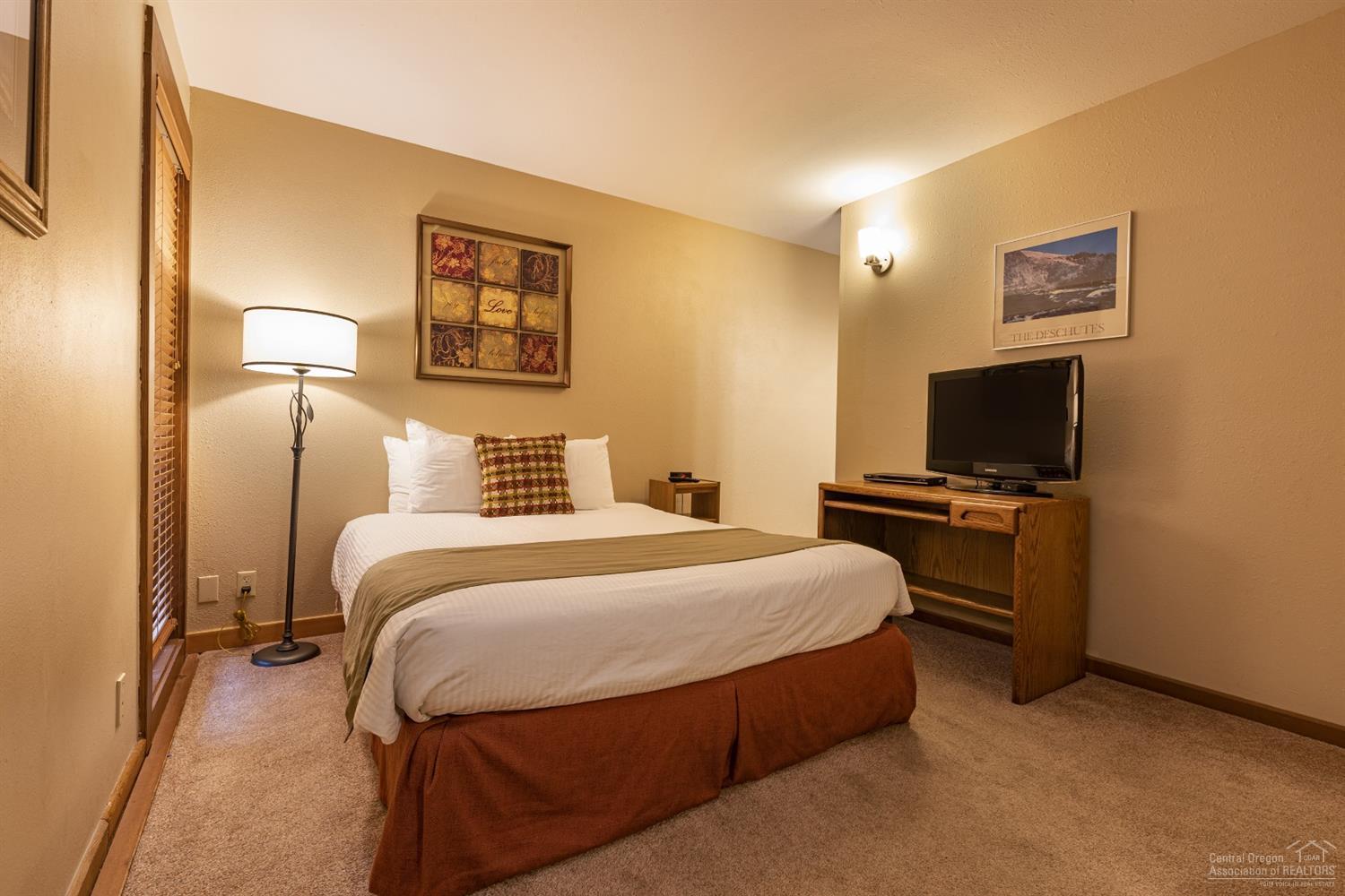 Inn Of The 7th - Residential