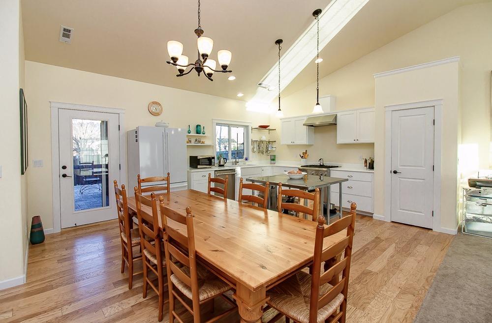 Kamerin Springs - Residential