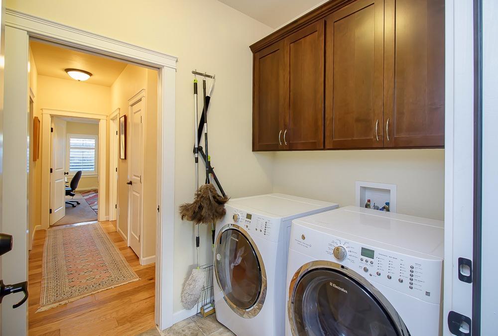 Kamerin Springs - Residential