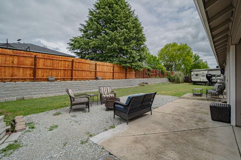 Tiny photo for 514 Coventry Court, Eagle Point, OR 97524 (MLS # 220220107)