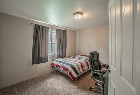 Tiny photo for 514 Coventry Court, Eagle Point, OR 97524 (MLS # 220220107)