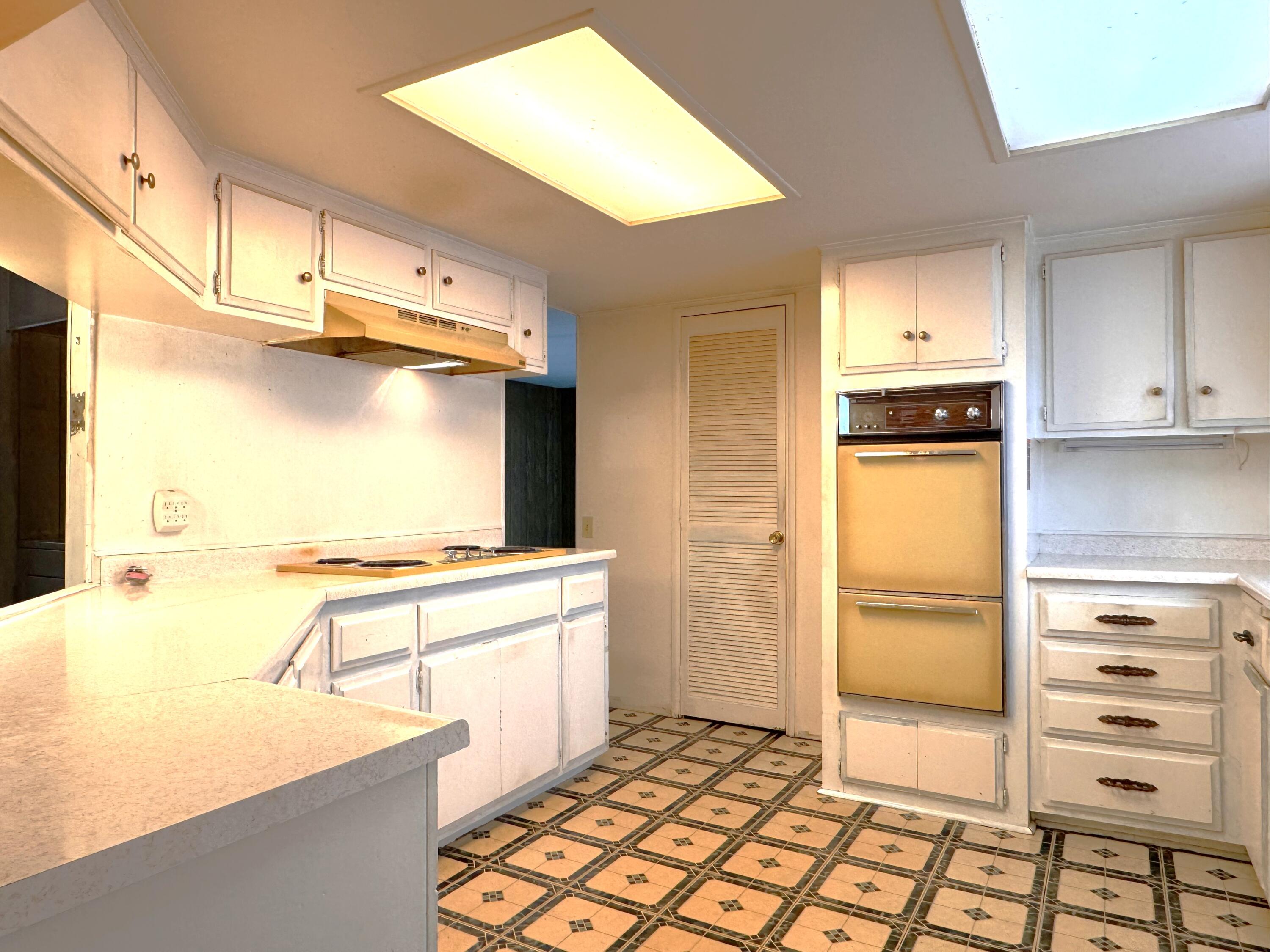 Romaine Village - Residential