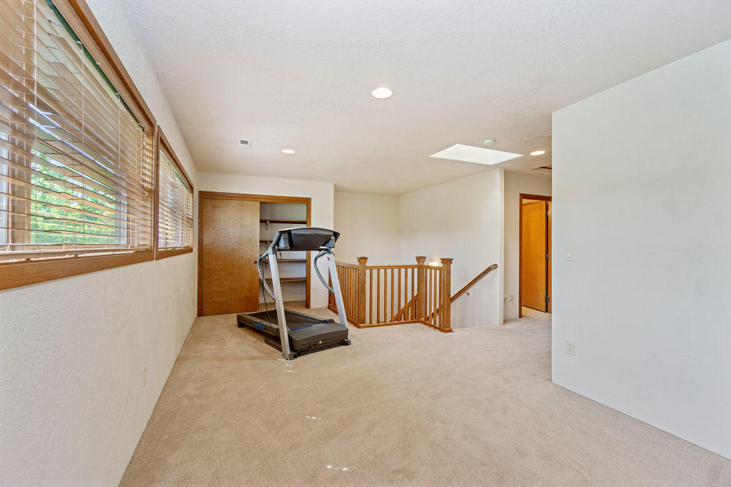 Alderwood Townhomes - Residential