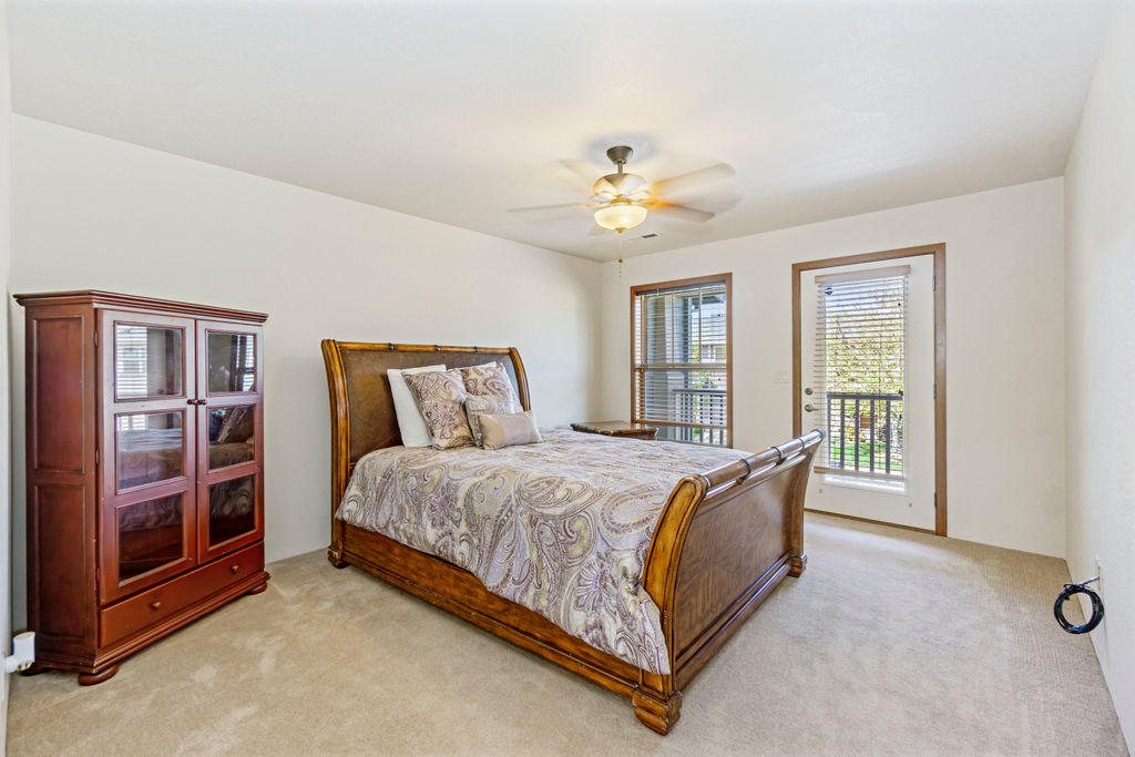 Alderwood Townhomes - Residential