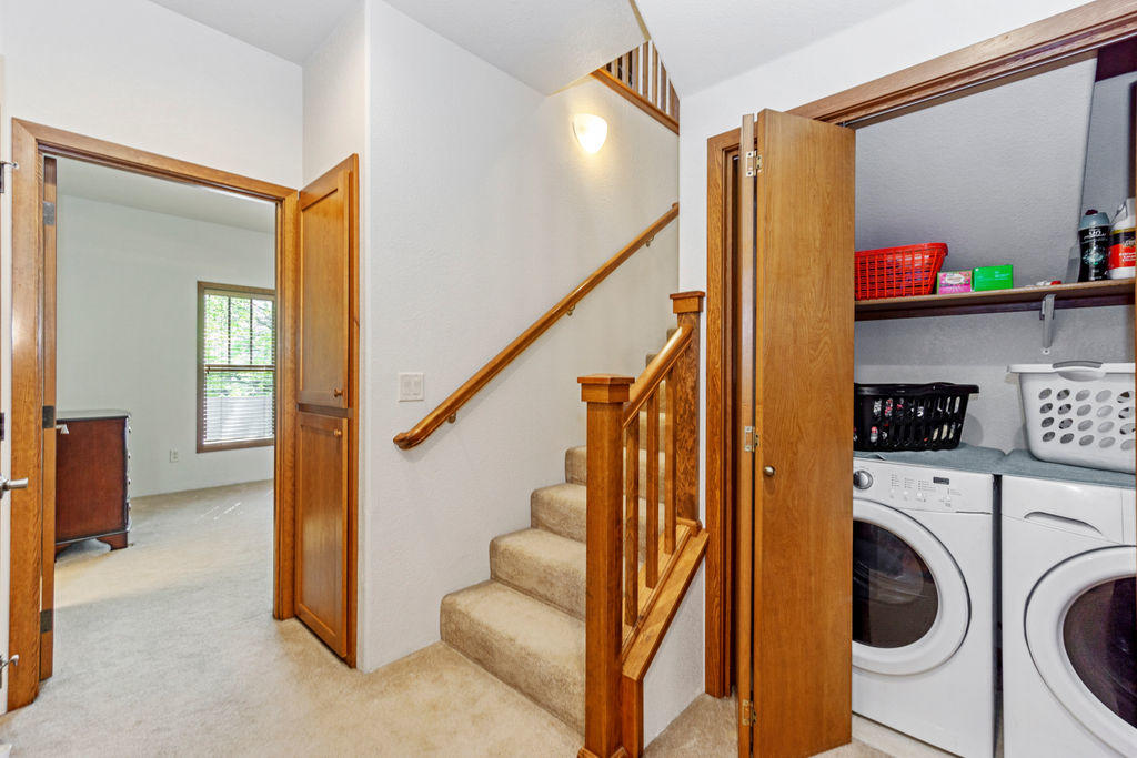 Alderwood Townhomes - Residential