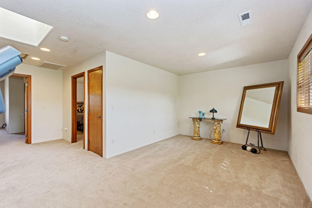 Alderwood Townhomes - Residential