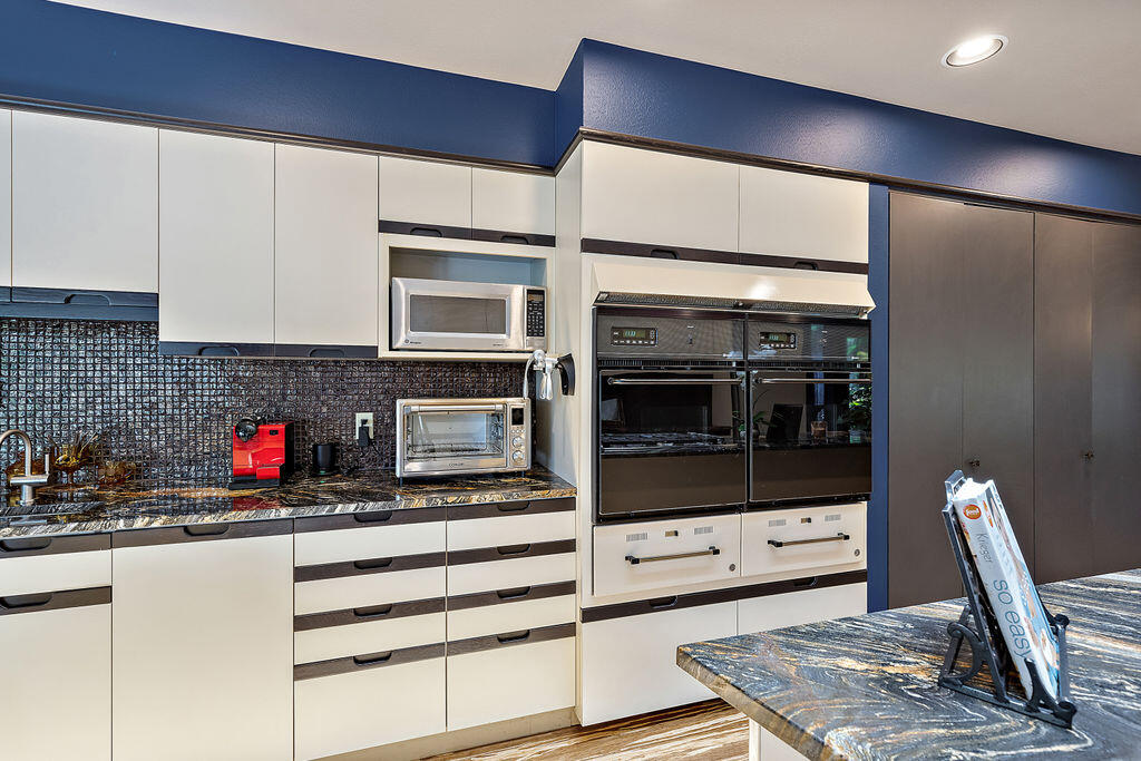 Rogue Valley Estates Subdivision - Residential