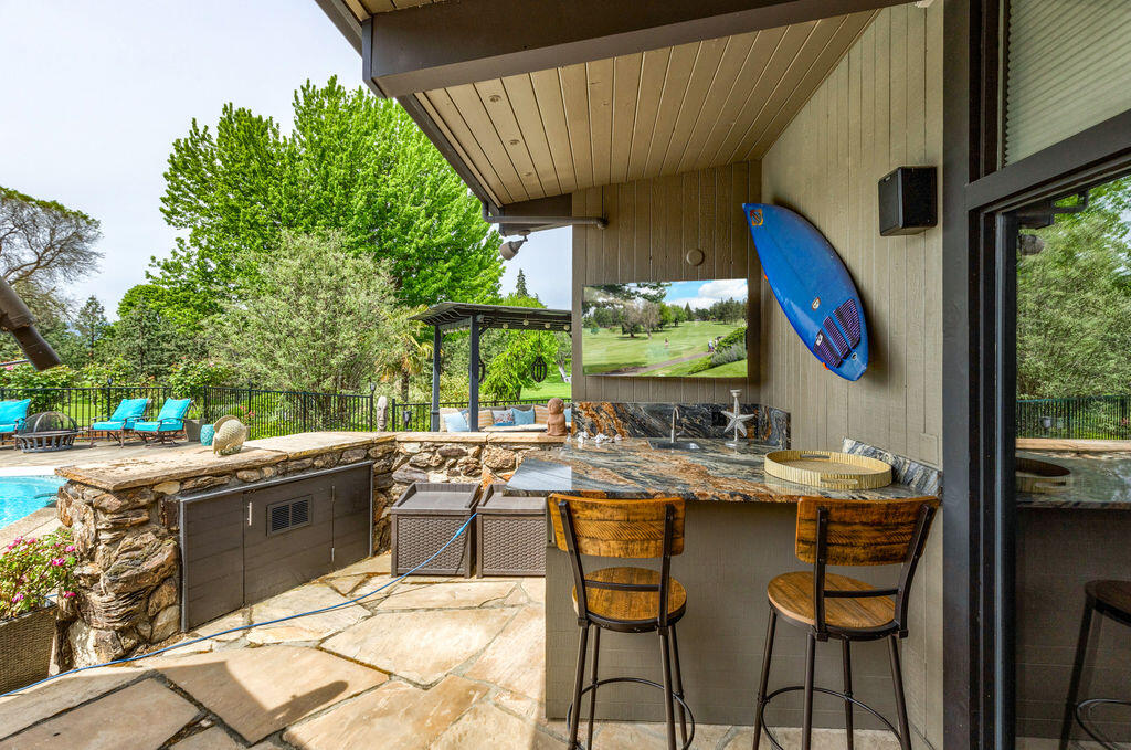 Rogue Valley Estates Subdivision - Residential