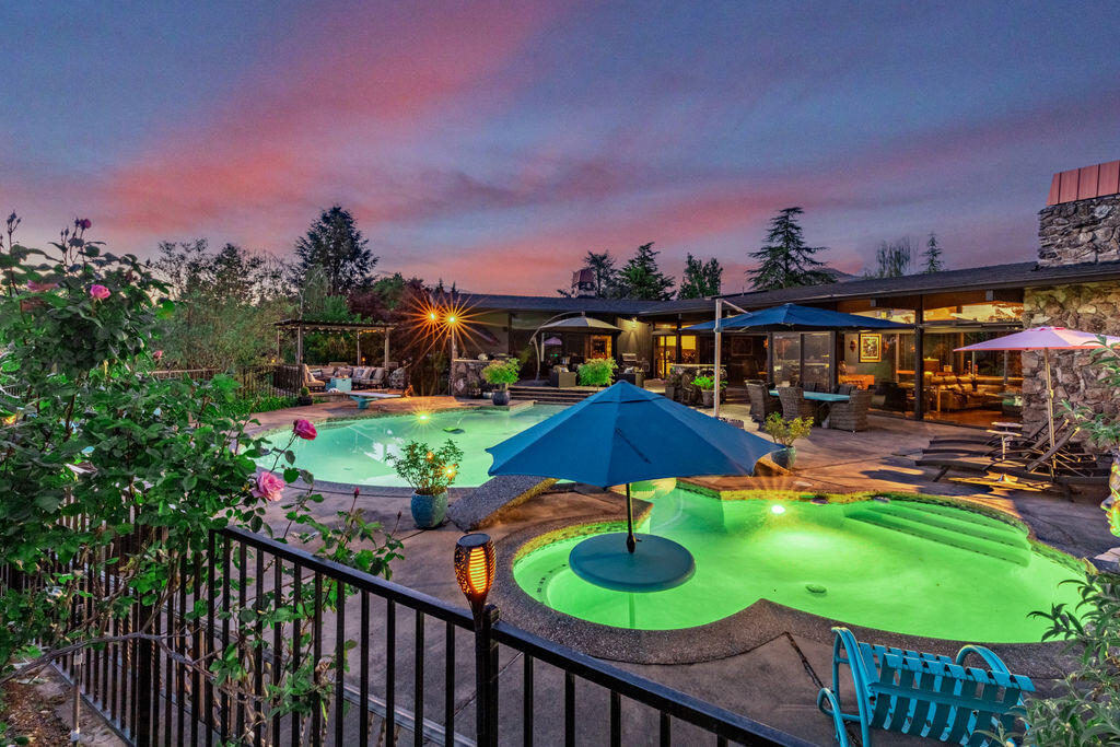 Rogue Valley Estates Subdivision - Residential