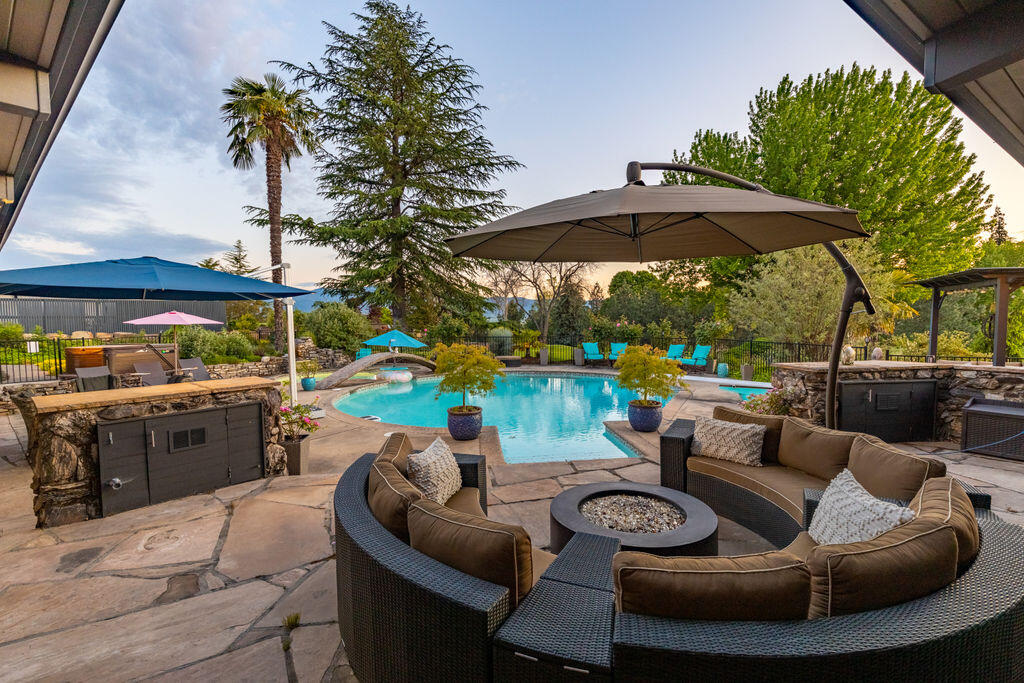 Rogue Valley Estates Subdivision - Residential