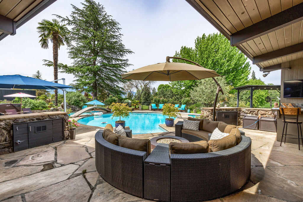 Rogue Valley Estates Subdivision - Residential