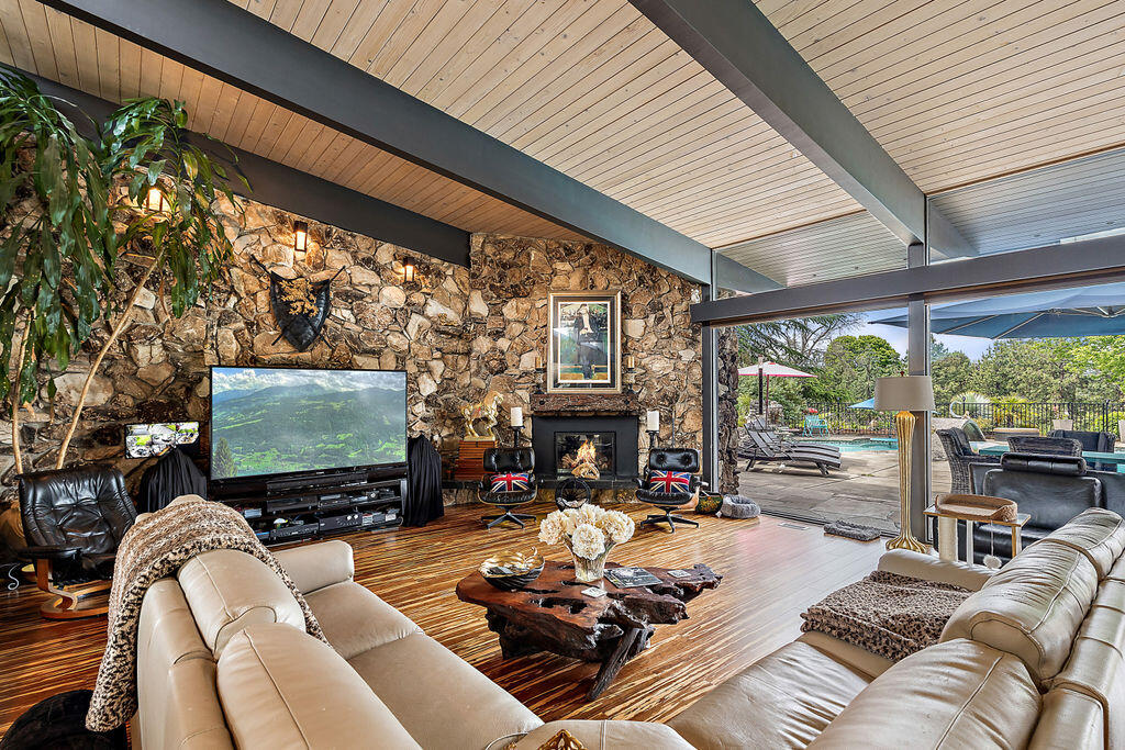 Rogue Valley Estates Subdivision - Residential