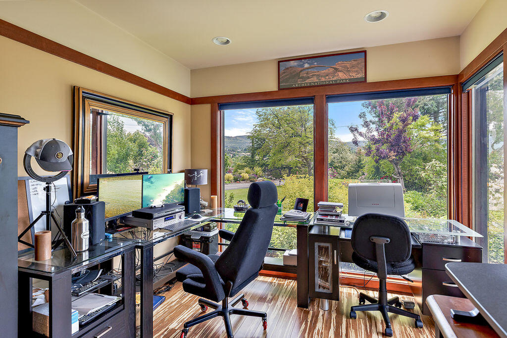 Rogue Valley Estates Subdivision - Residential