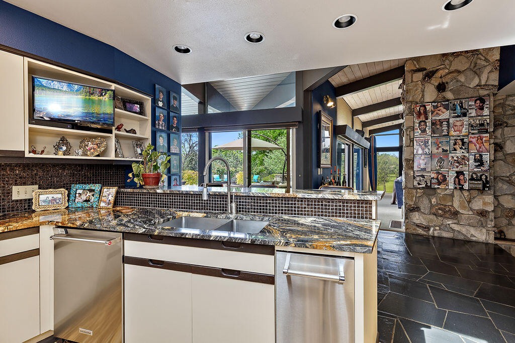 Rogue Valley Estates Subdivision - Residential