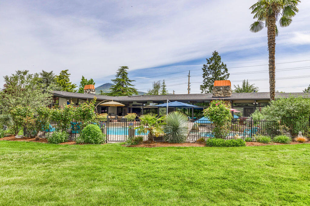 Rogue Valley Estates Subdivision - Residential