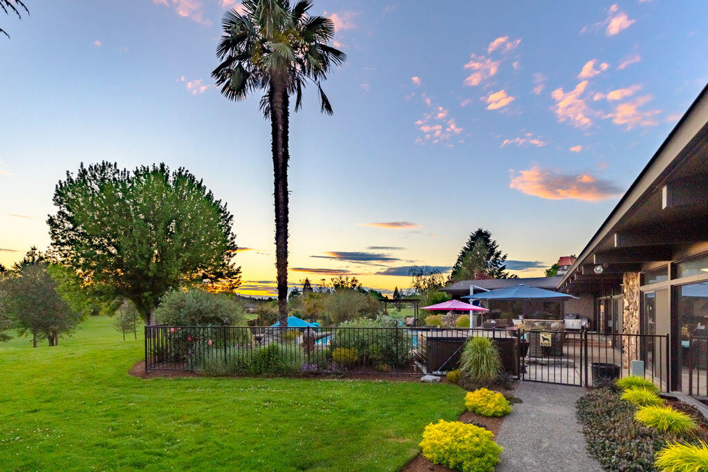 Rogue Valley Estates Subdivision - Residential