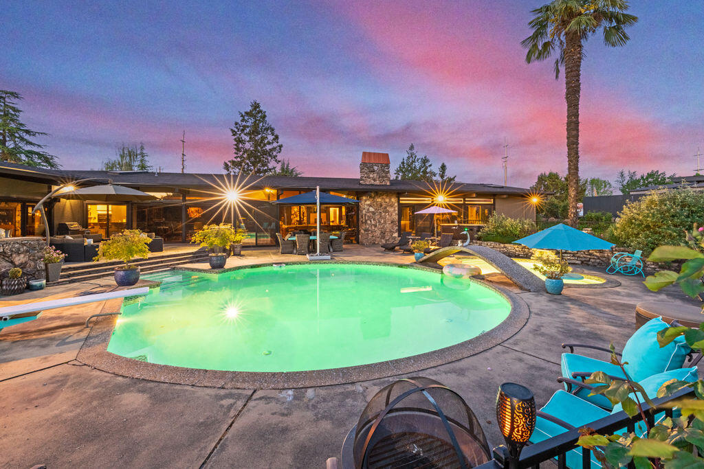 Rogue Valley Estates Subdivision - Residential