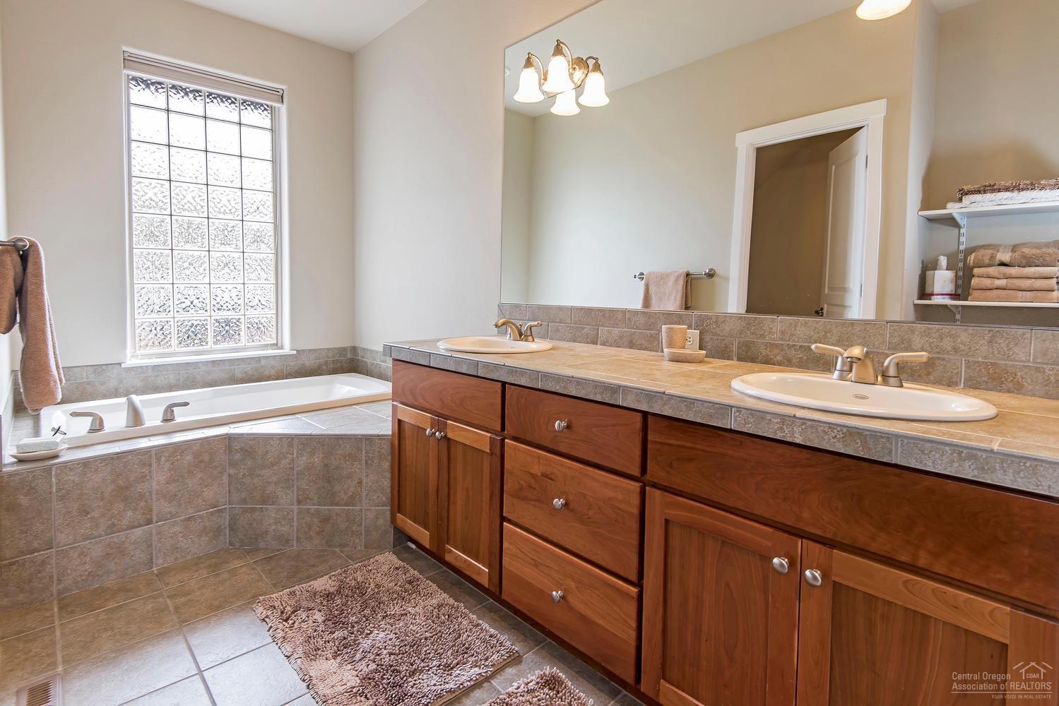 Eagle Crest - Residential