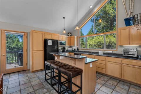 Tiny photo for 18117 Belknap Lane, Sunriver, OR 97707 (MLS # 220224649)