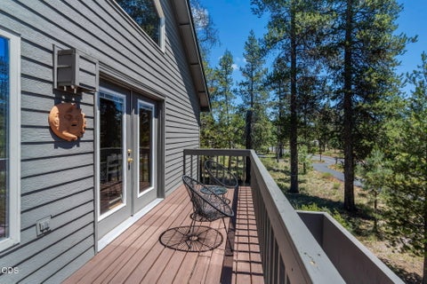 Tiny photo for 18117 Belknap Lane, Sunriver, OR 97707 (MLS # 220224649)