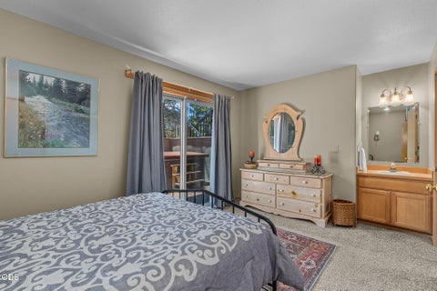 Tiny photo for 18117 Belknap Lane, Sunriver, OR 97707 (MLS # 220224649)