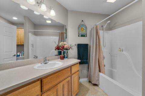 Tiny photo for 222 SW Meadow Lakes Drive, Prineville, OR 97754 (MLS # 220220083)