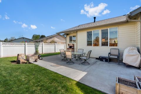 Tiny photo for 222 SW Meadow Lakes Drive, Prineville, OR 97754 (MLS # 220220083)