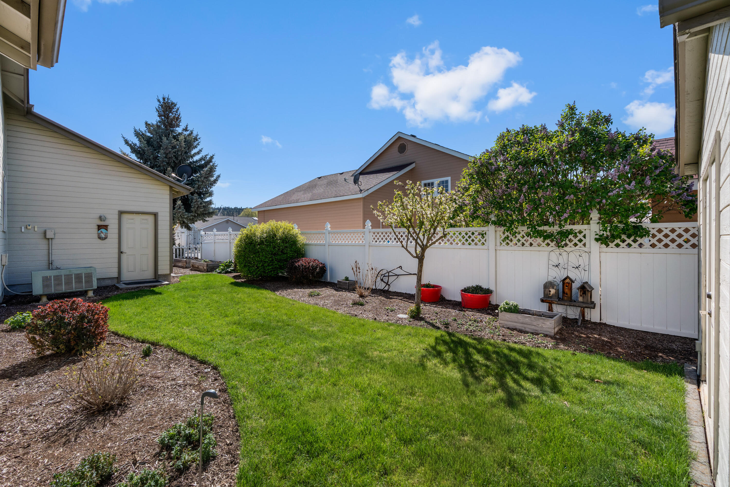 222 SW Meadow Lakes Drive