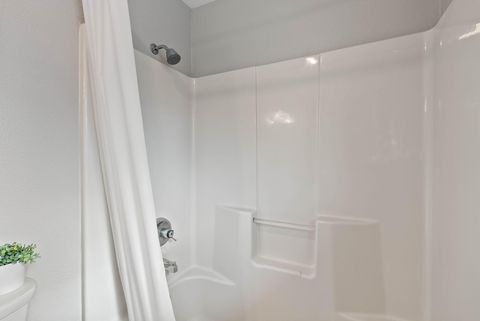 Tiny photo for 1801 NE Purcell Boulevard #APT 20, Bend, OR 97701 (MLS # 220215375)