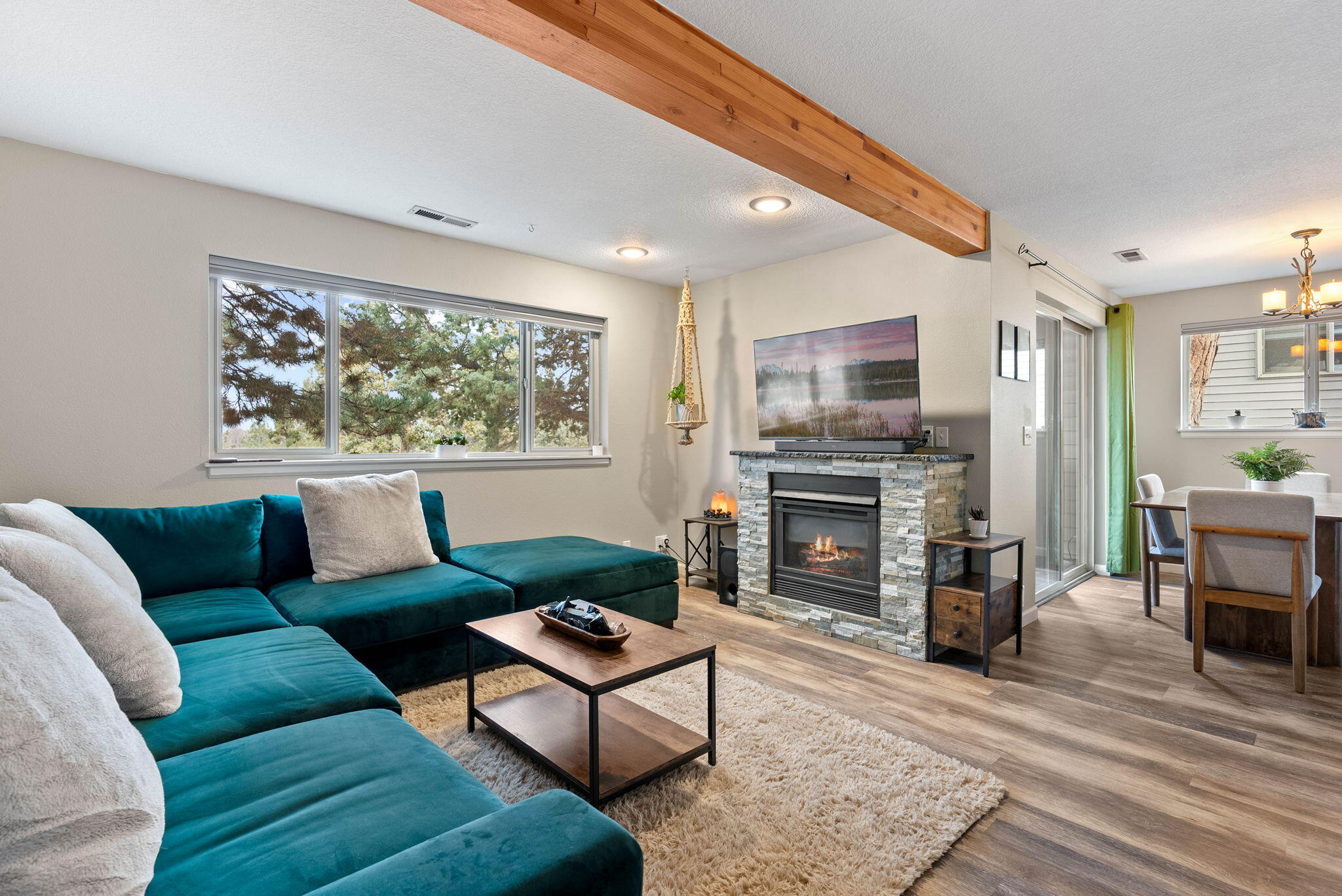 1801 NE Purcell Boulevard APT 20