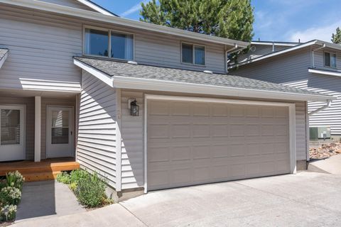 Tiny photo for 1801 NE Purcell Boulevard #APT 20, Bend, OR 97701 (MLS # 220215375)