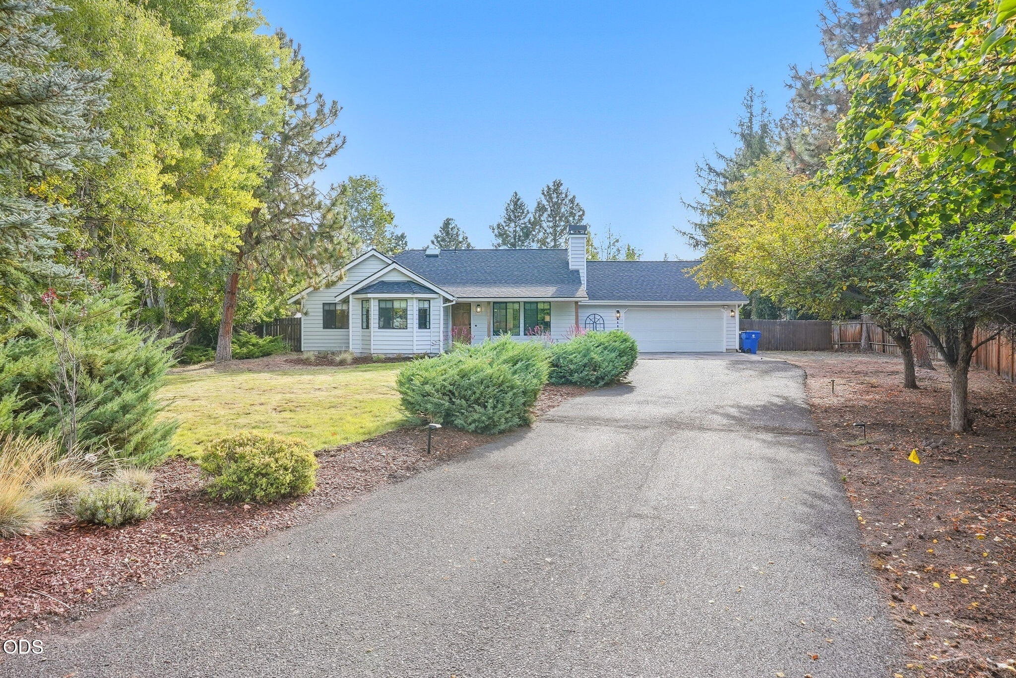 21195 Strawberry Mountain Court