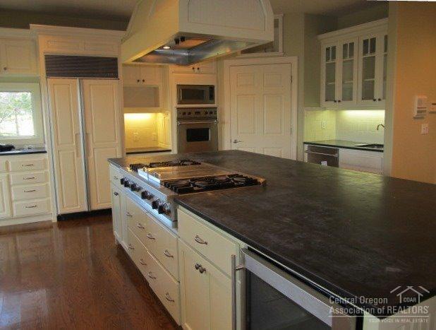 Broken Top - Residential