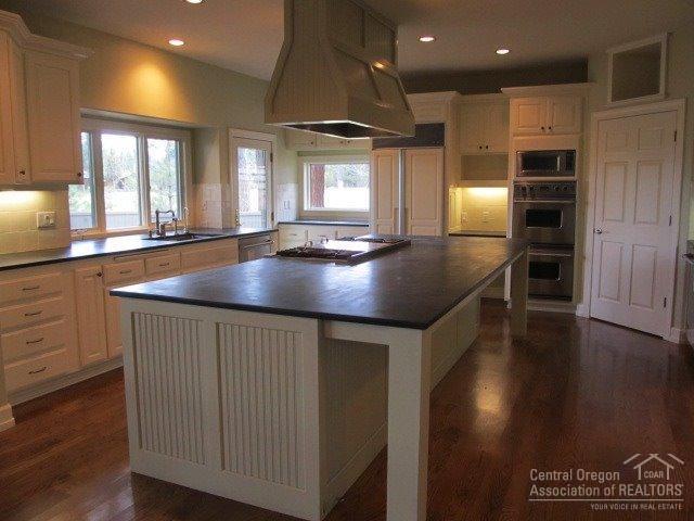 Broken Top - Residential