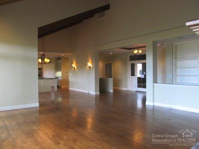 Broken Top - Residential