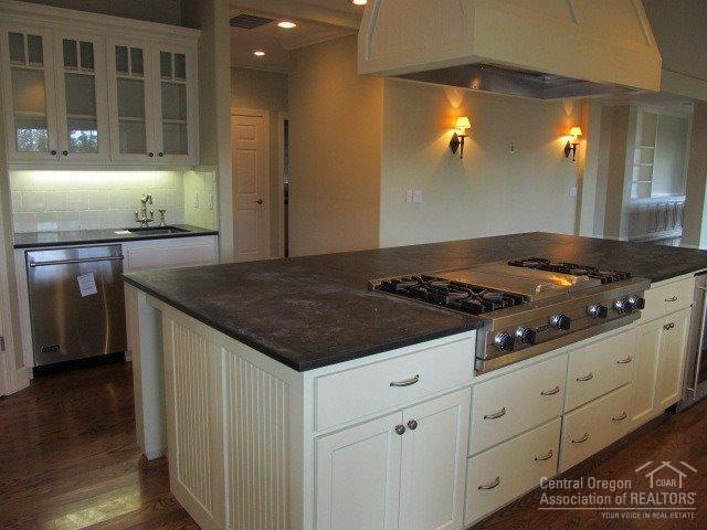 Broken Top - Residential