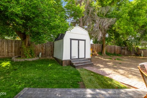 Tiny photo for 4912 Lorrayne Place, Klamath Falls, OR 97603 (MLS # 220224104)