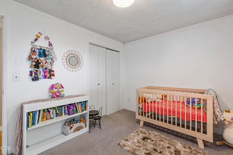 Tiny photo for 4912 Lorrayne Place, Klamath Falls, OR 97603 (MLS # 220224104)