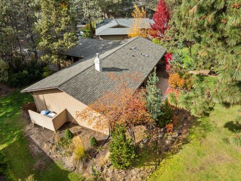 Tiny photo for 61450 Little John Lane, Bend, OR 97702 (MLS # 220211115)