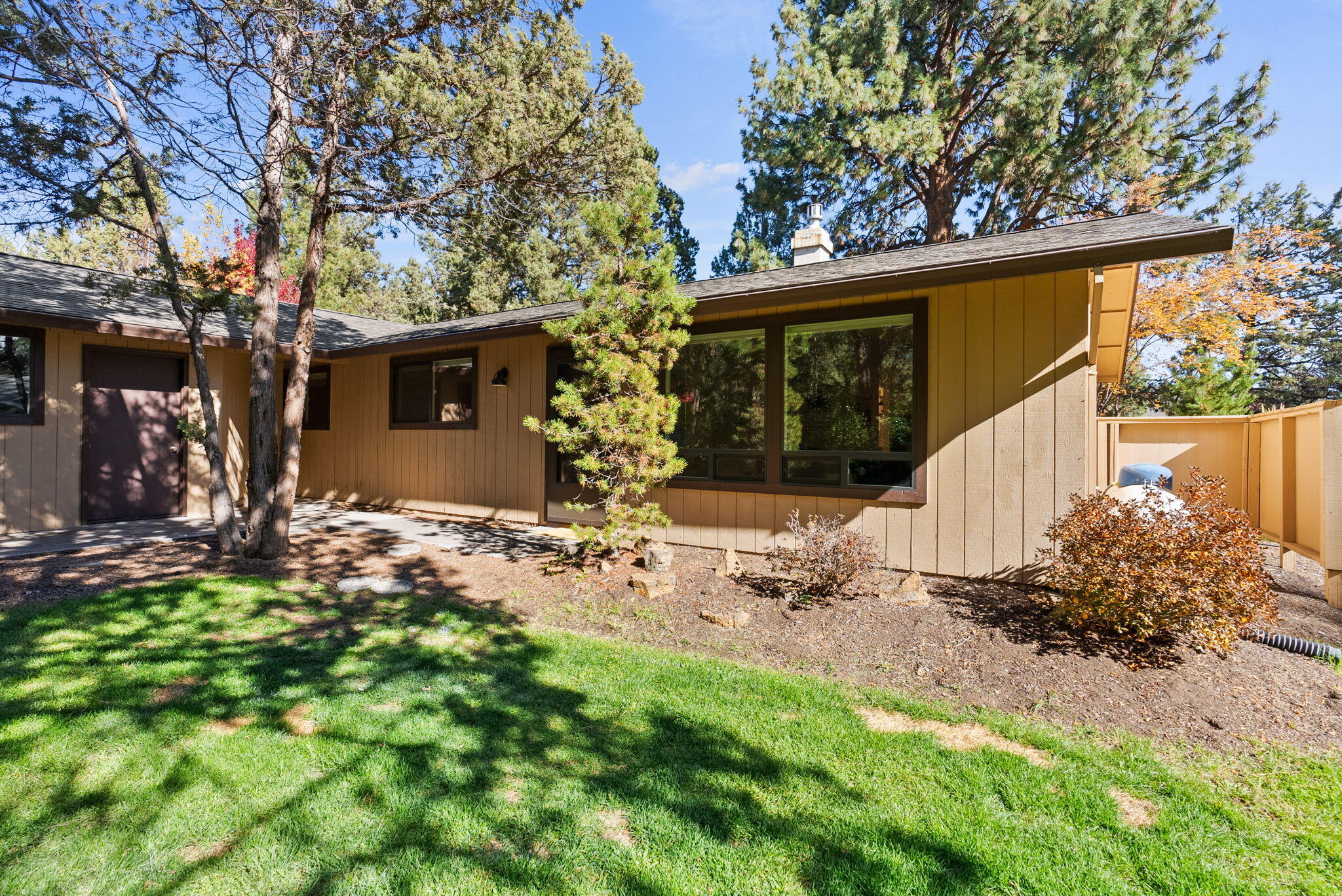 61450 Little John Lane