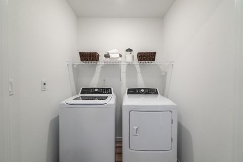 Tiny photo for 1036 NE Cobblestone Ct. Ct, Prineville, OR 97754 (MLS # 220212429)