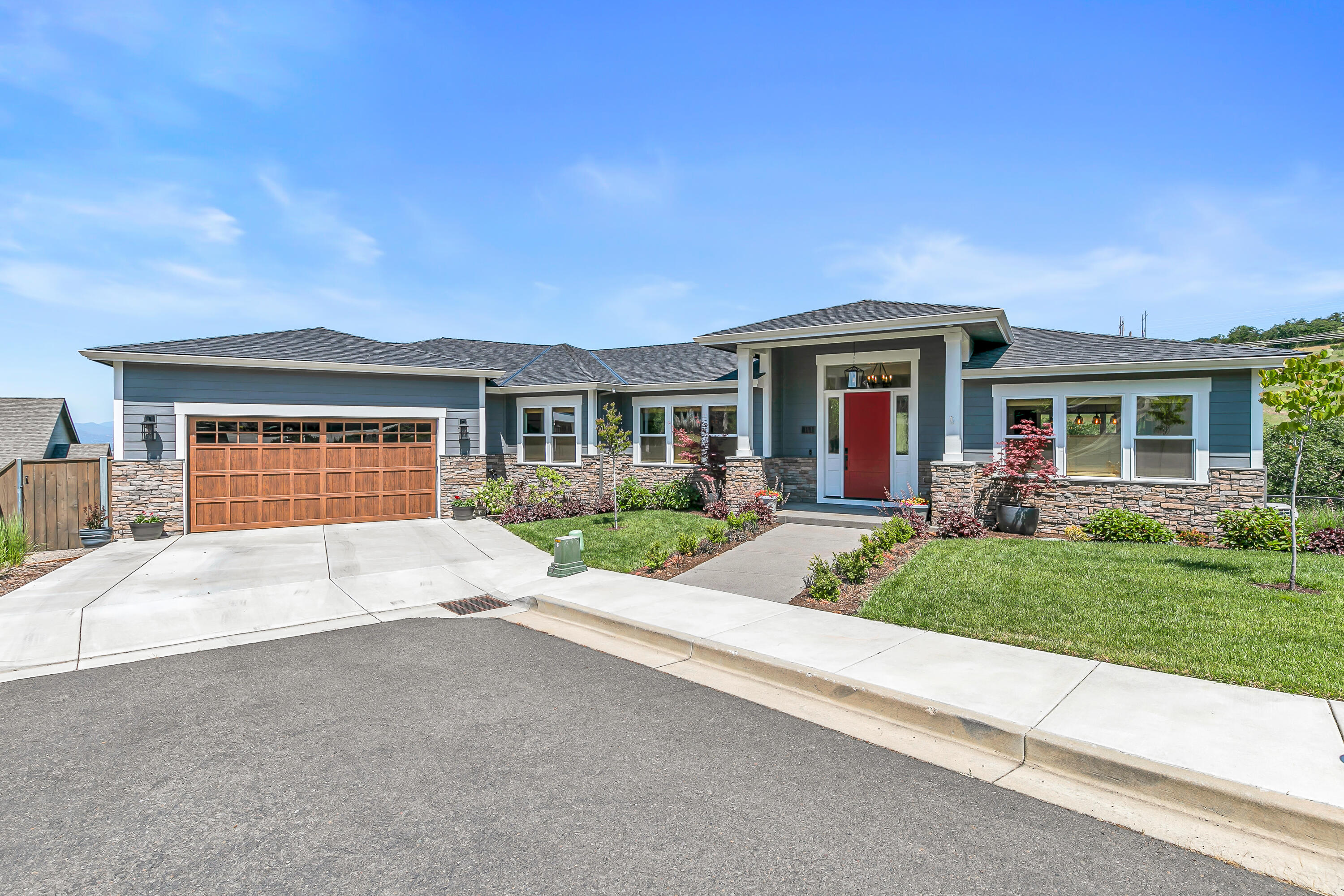 Bella Vista Heights Phases 1 & 2 - Residential