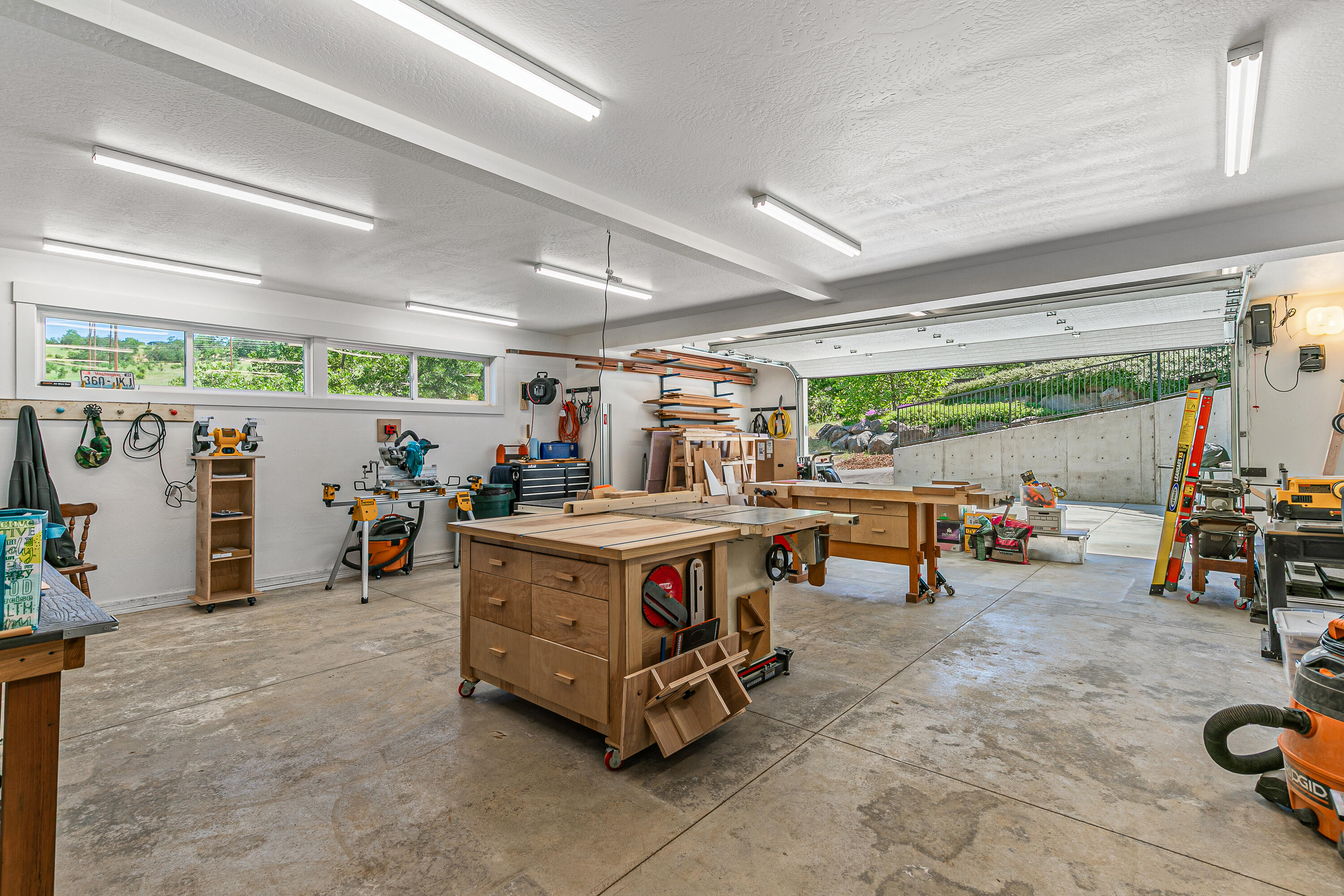 Bella Vista Heights Phases 1 & 2 - Residential