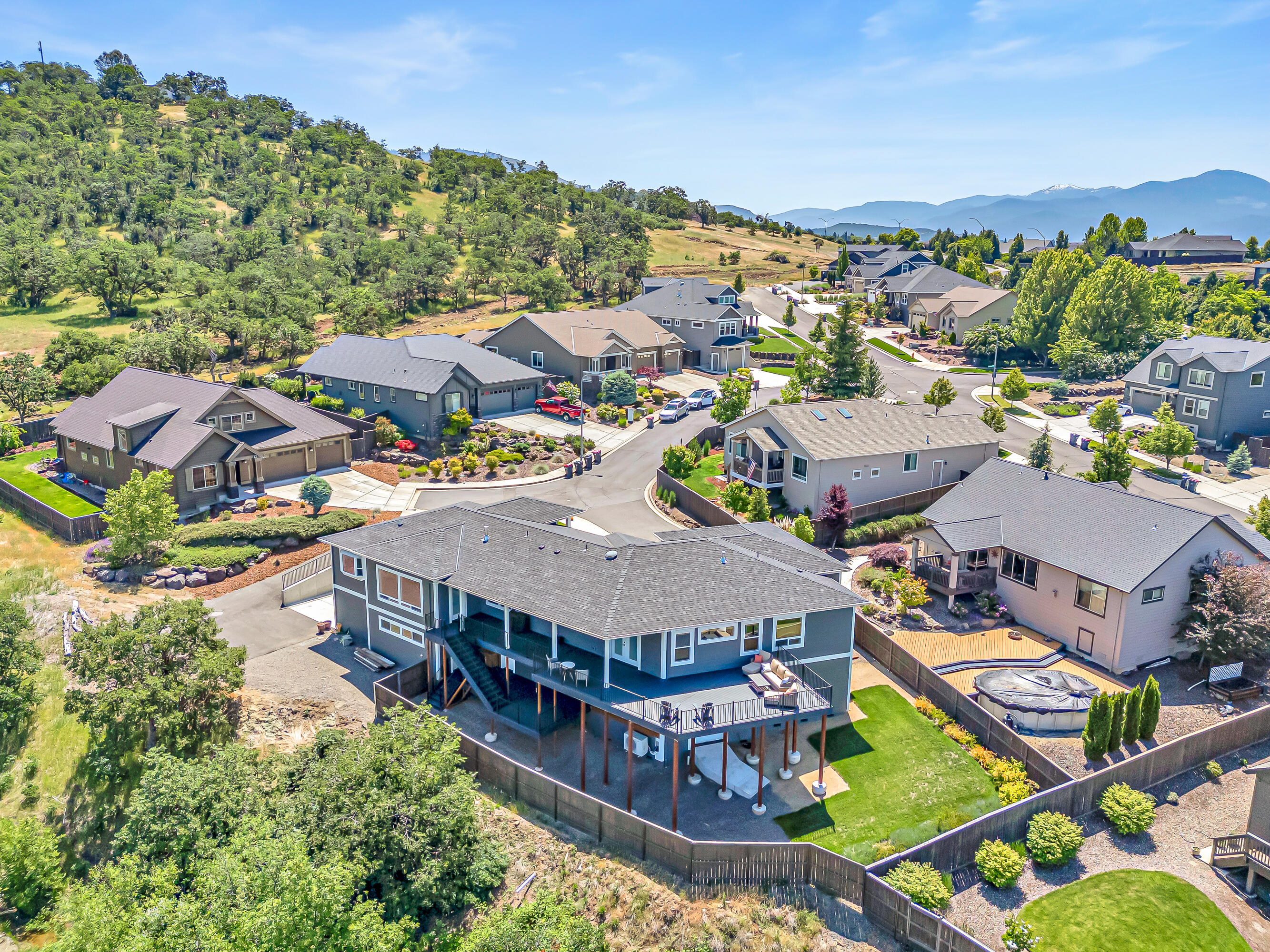 Bella Vista Heights Phases 1 & 2 - Residential