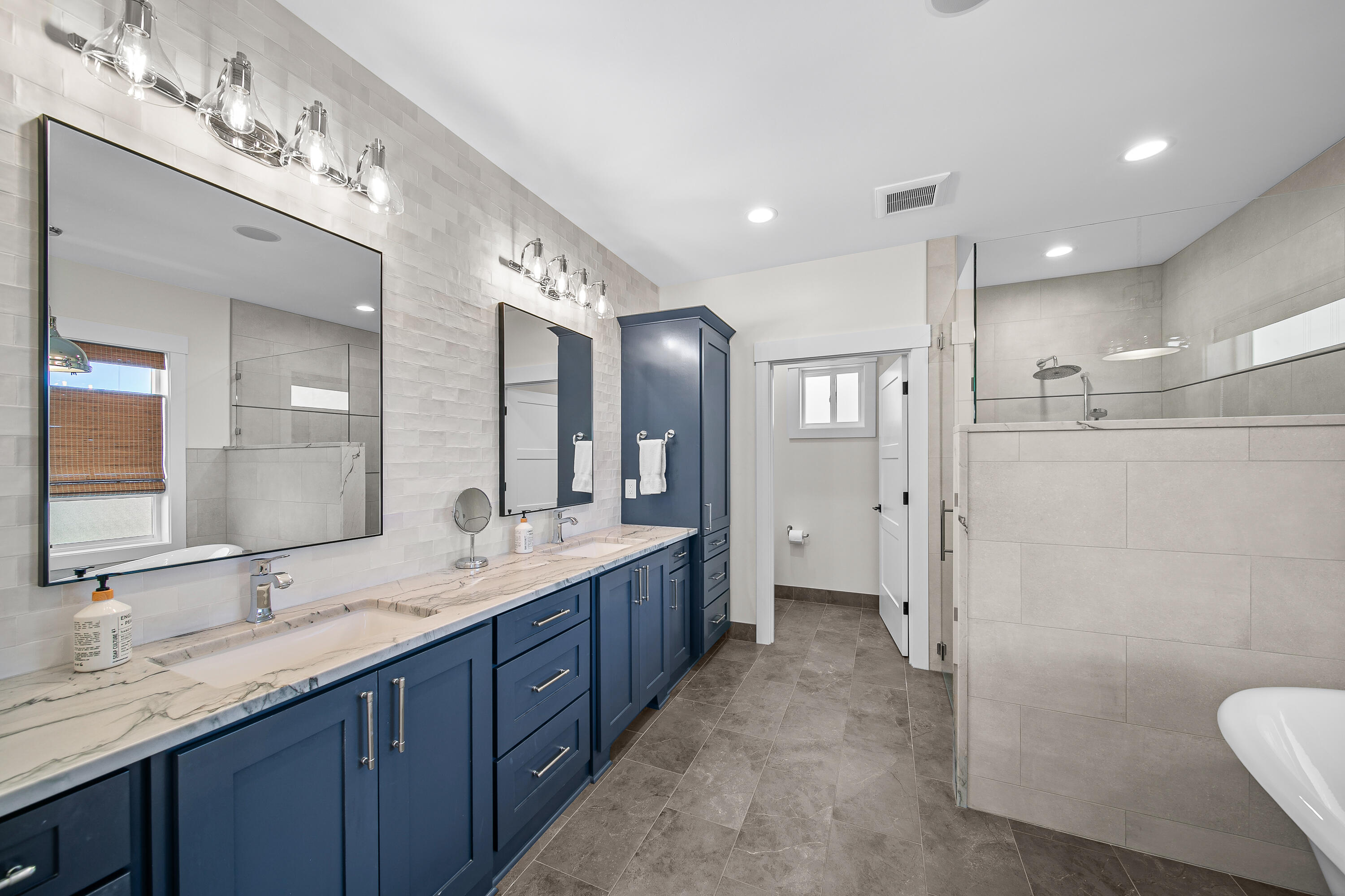 Bella Vista Heights Phases 1 & 2 - Residential