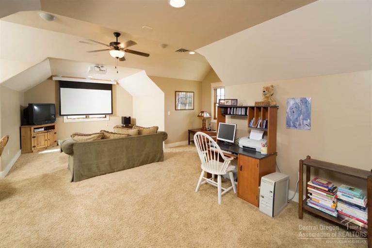 Pine Meadow Vill - Residential