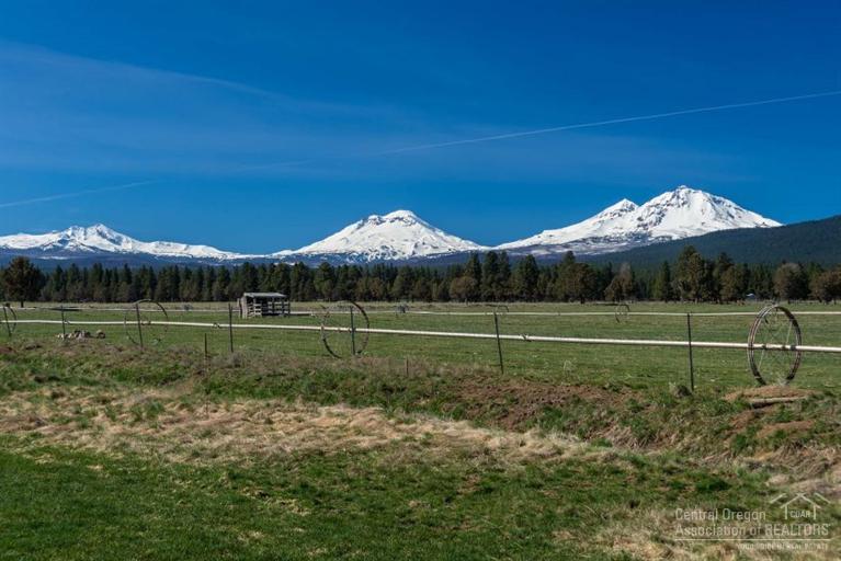 Pine Meadow Vill - Residential