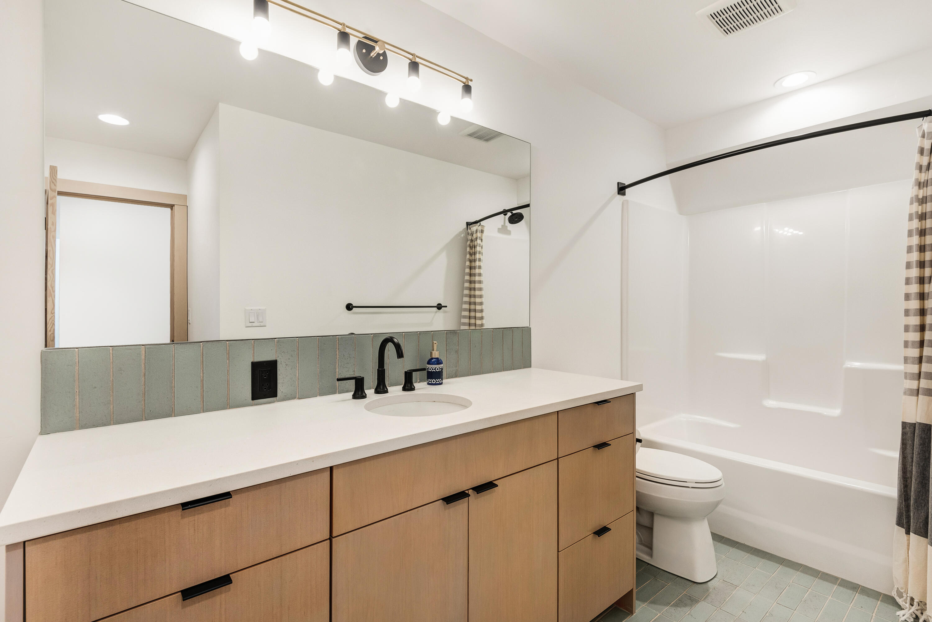 Lodges at Bachelor V - Residential